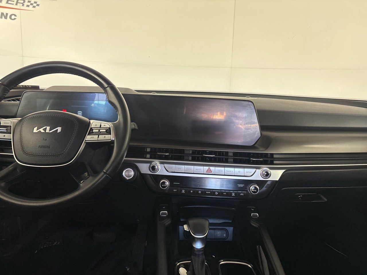 Used 2025 Kia Telluride S image 23