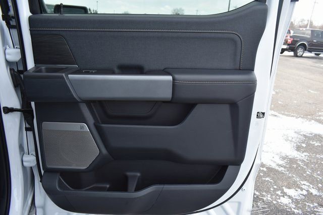 Used 2024 Ford F150 Lightning Lariat image 46