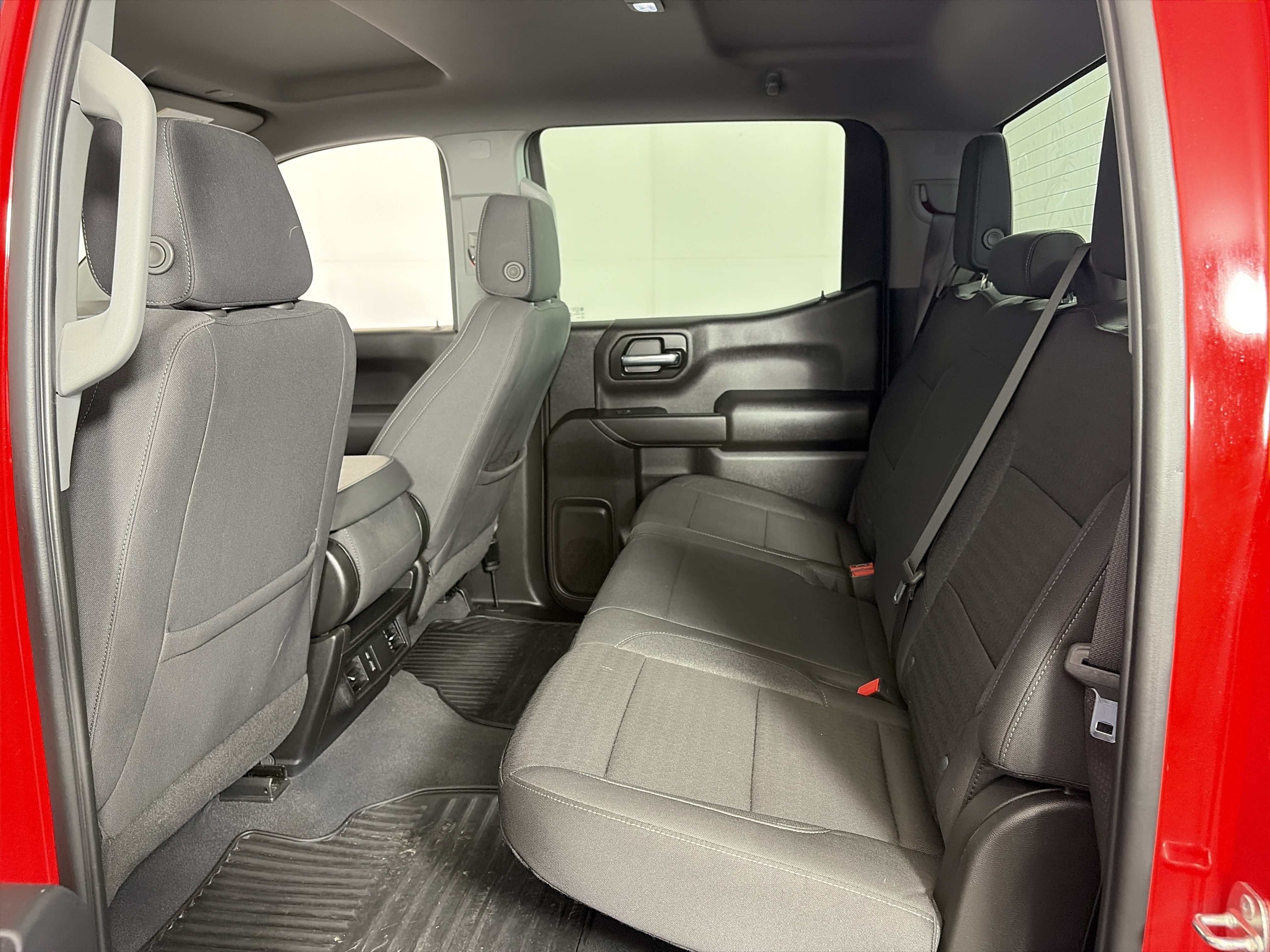 Used 2024 Chevrolet Silverado 1500 Custom Trail Boss w/ LPO, Dark Essentials Package AWD/4WD image 7
