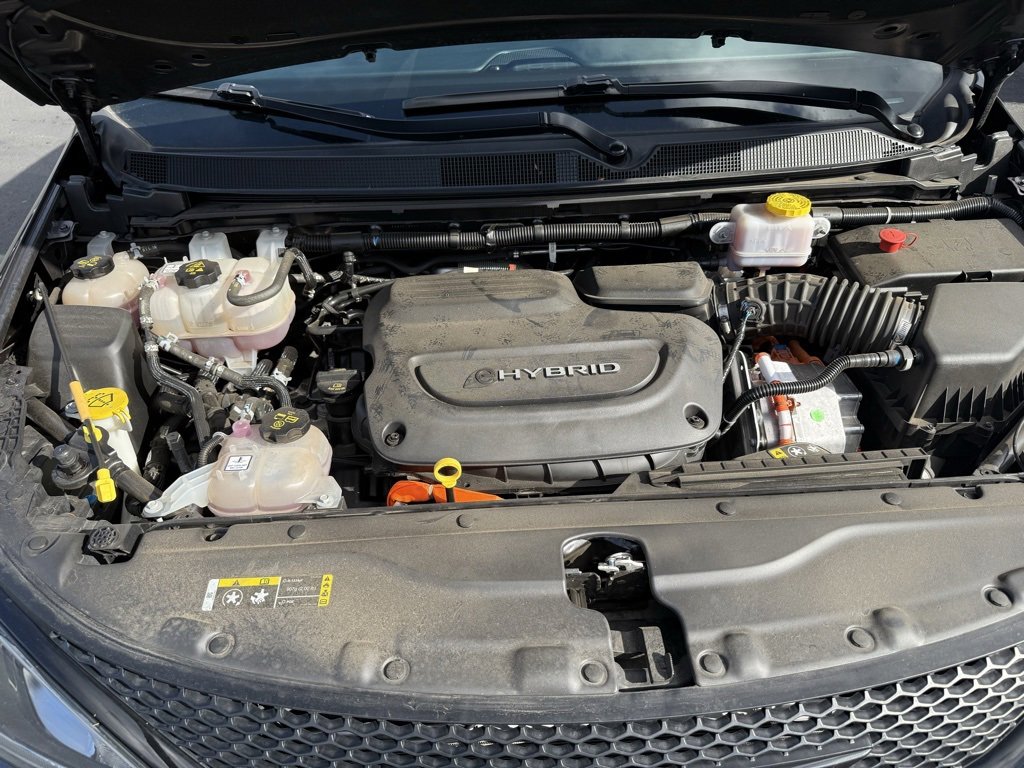 Used 2020 Chrysler Pacifica Limited w/ Advanced Safetytec Group image 31