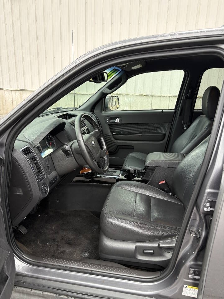Used 2011 Ford Escape Limited AWD/4WD image 6