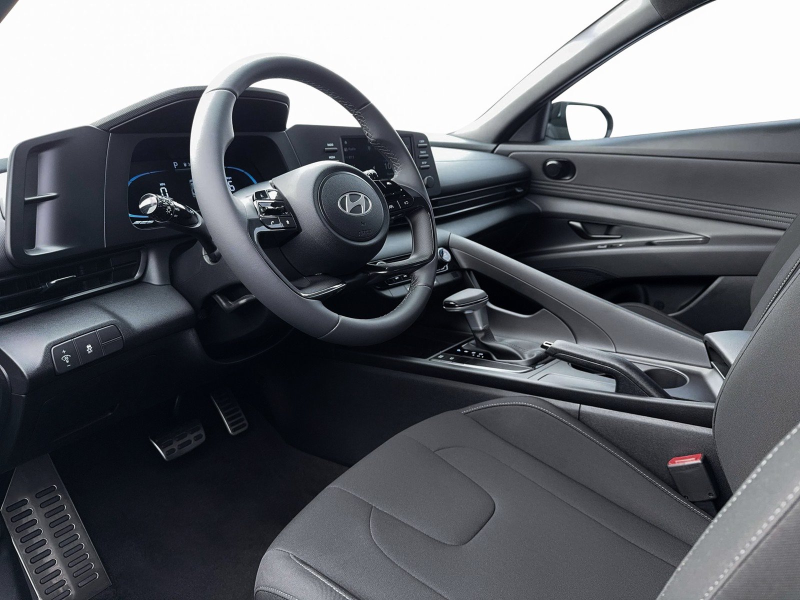 New 2026 Hyundai Elantra SEL Sport FWD image 14