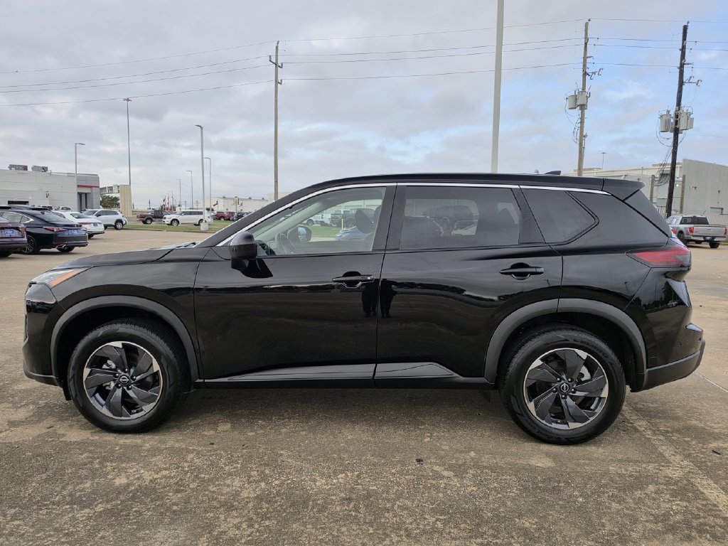 Used 2025 Nissan Rogue SV FWD image 6