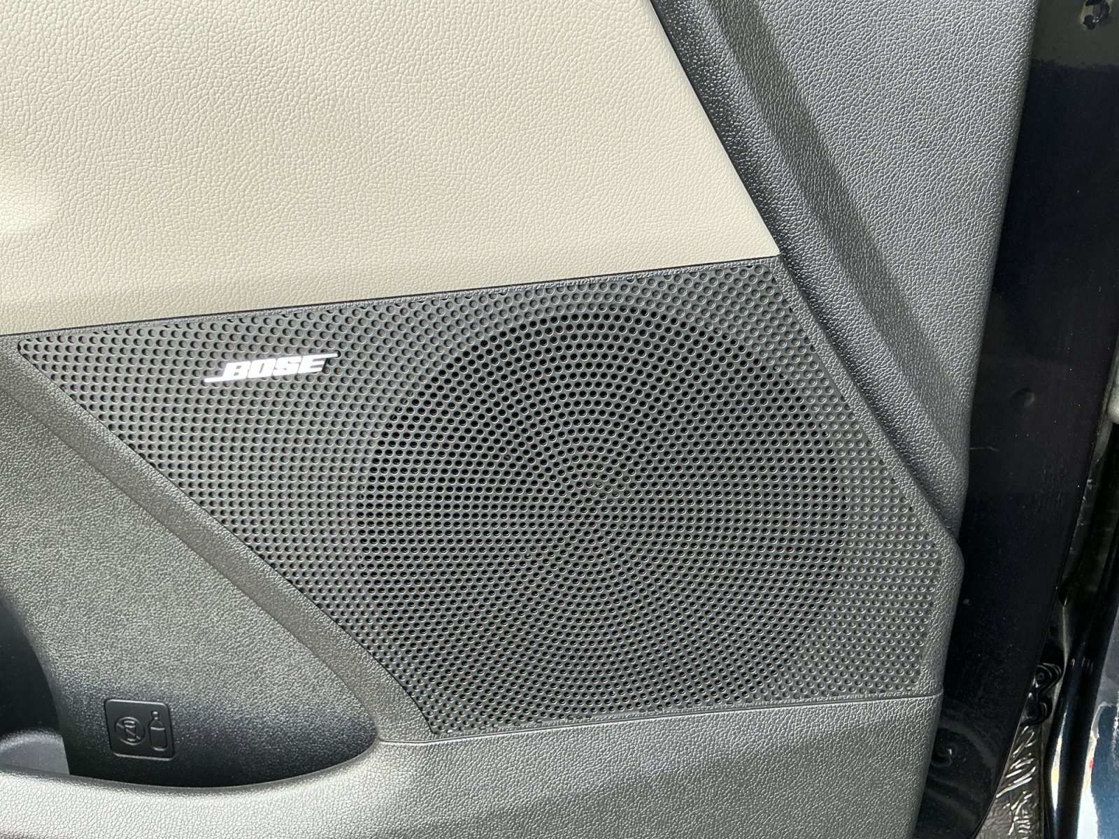 Used 2024 Kia Sorento SX Prestige image 27