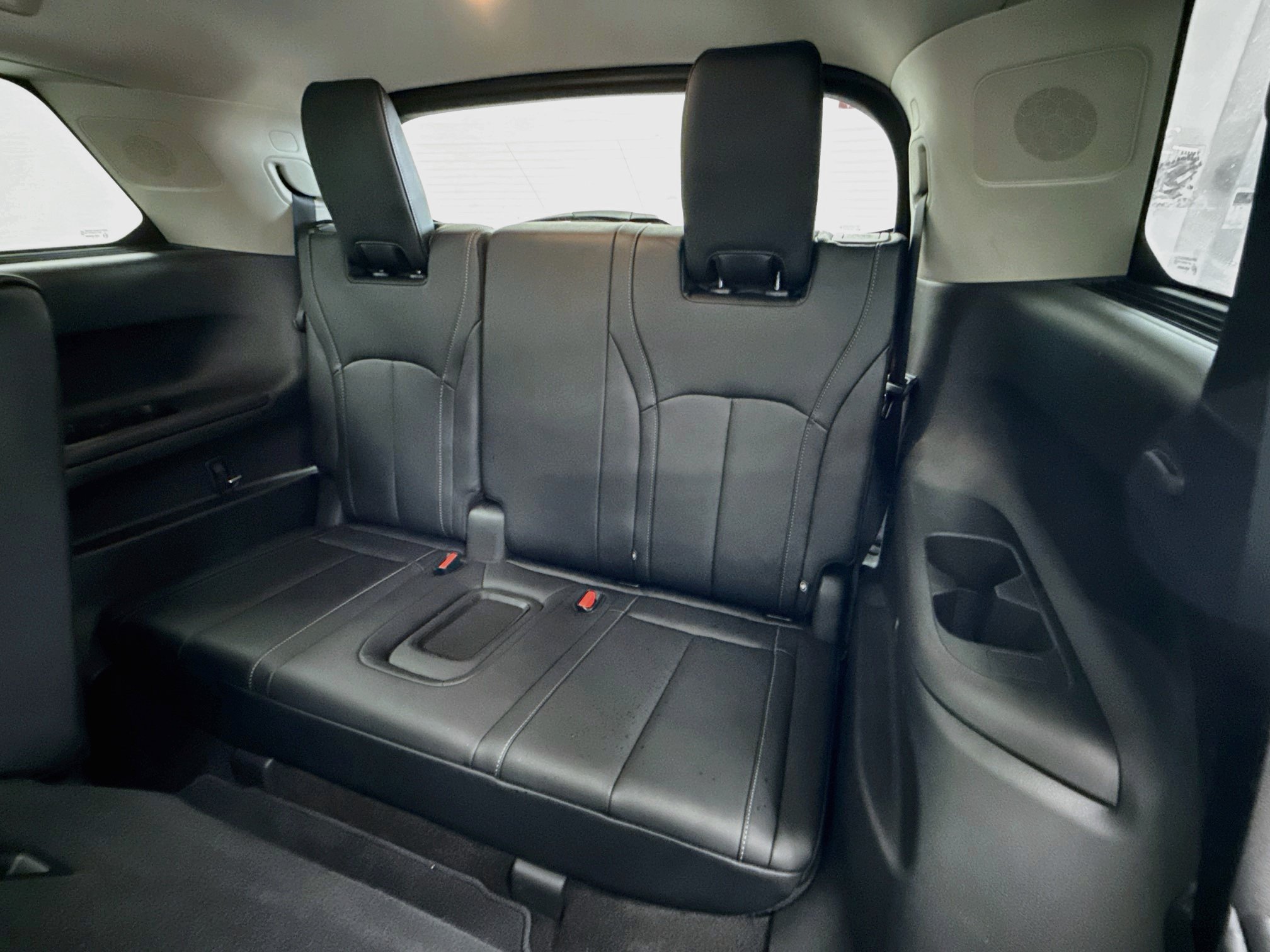 Used 2023 INFINITI QX60 Luxe w/ Performance Audio Package AWD/4WD image 31