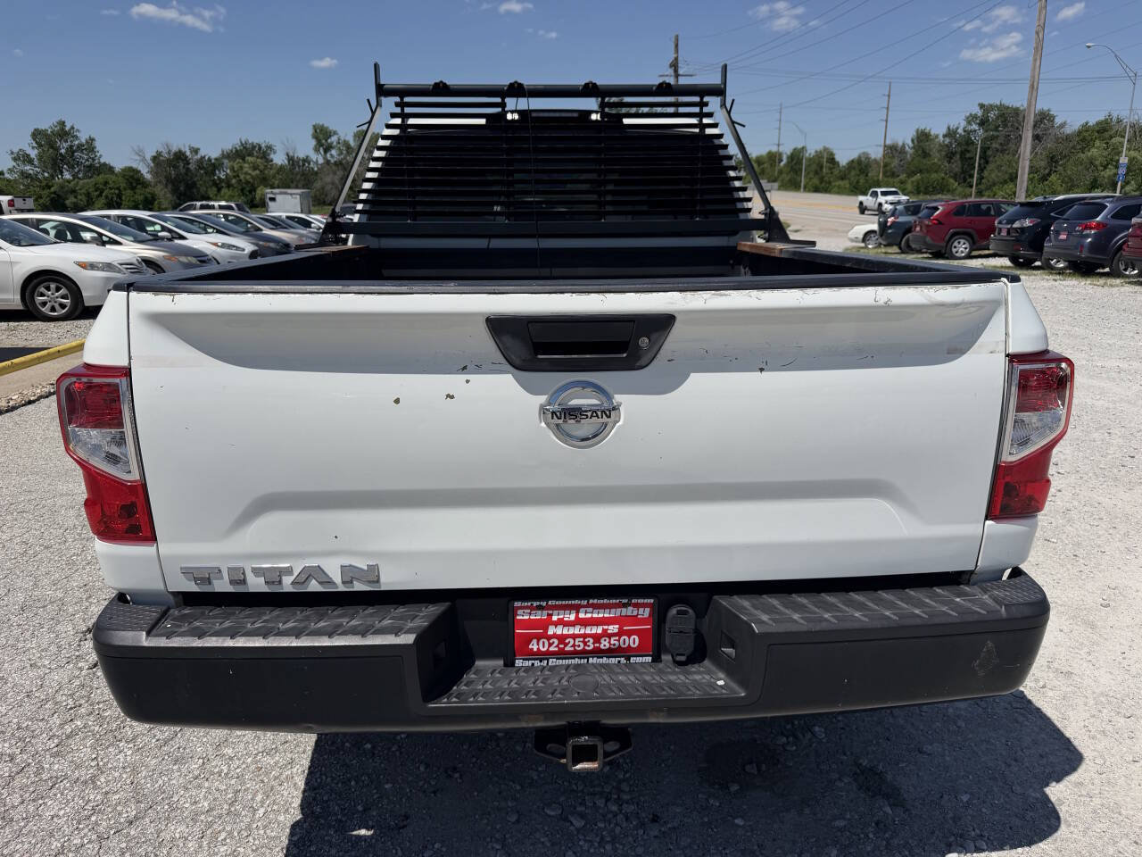 Used 2017 Nissan Titan S AWD/4WD image 25