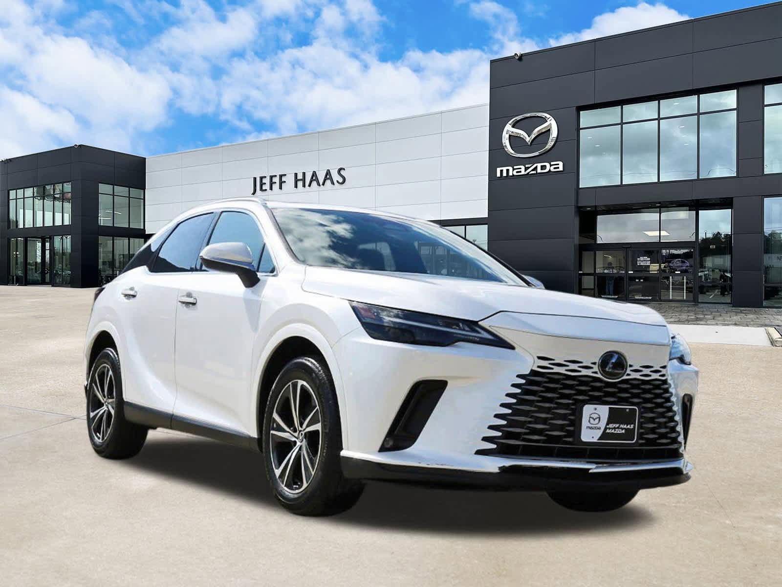 Used 2024 Lexus RX 350 FWD w/ Technology Package image 4