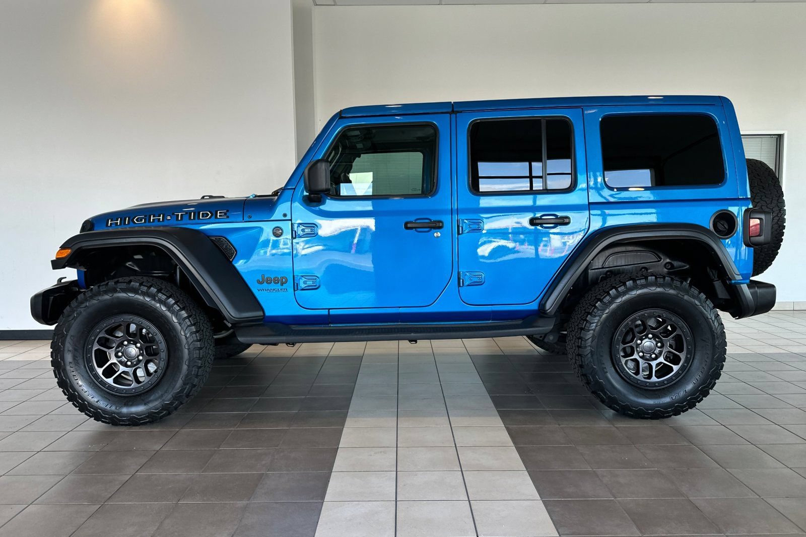 Used 2022 Jeep Wrangler Unlimited Sport AWD/4WD image 7
