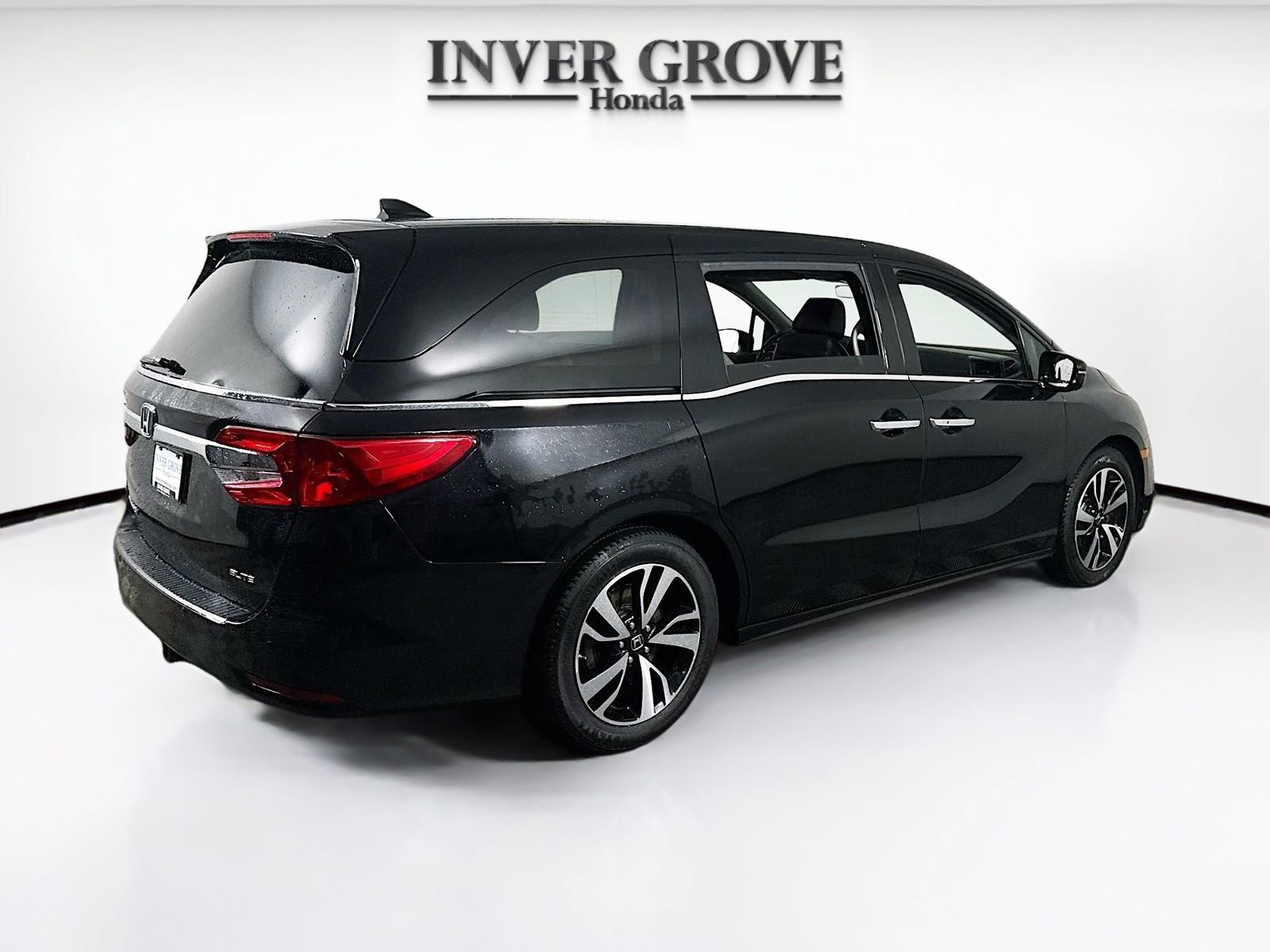 Used 2018 Honda Odyssey Elite image 5