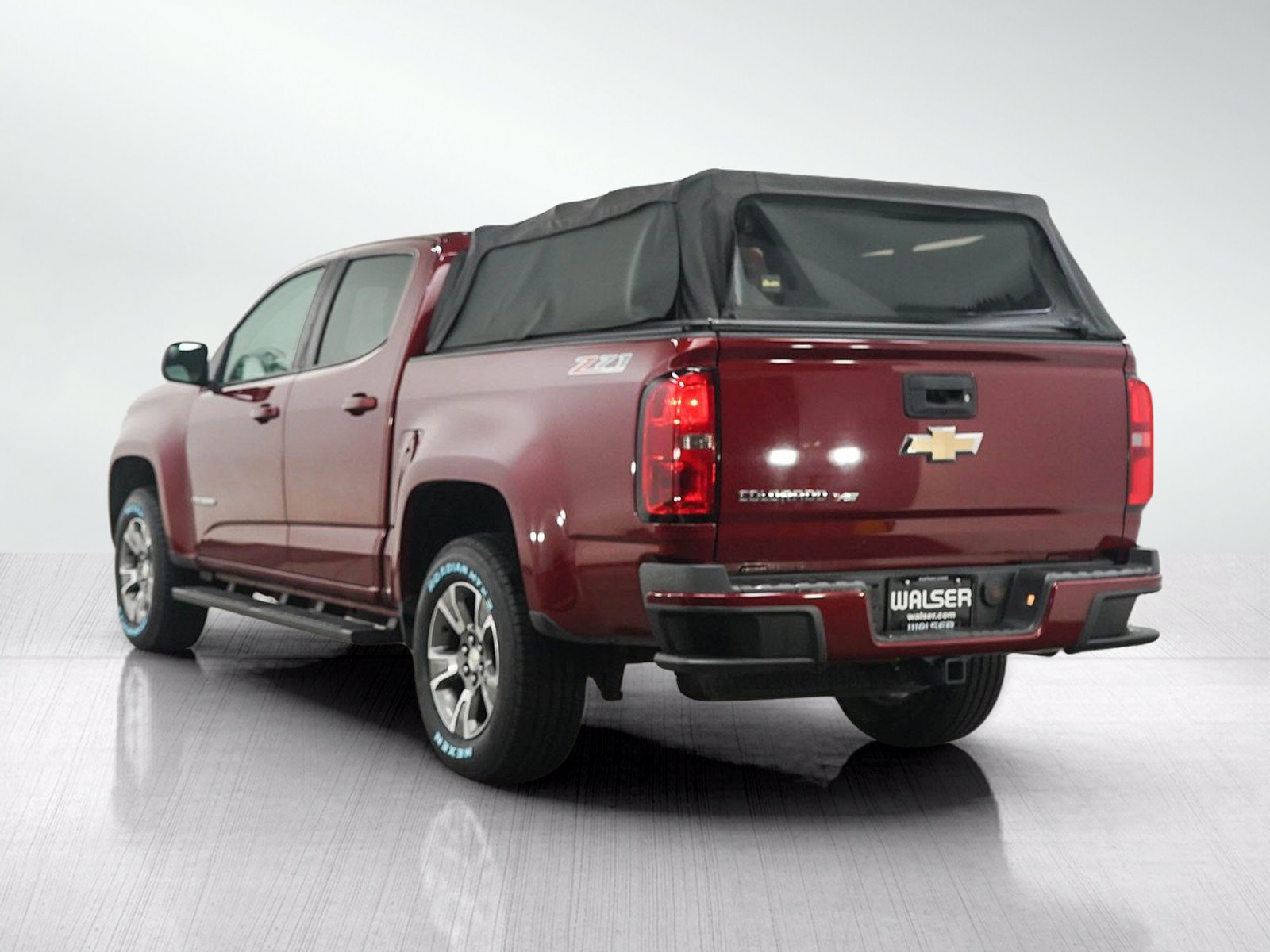 Used 2018 Chevrolet Colorado Z71 AWD/4WD image 3