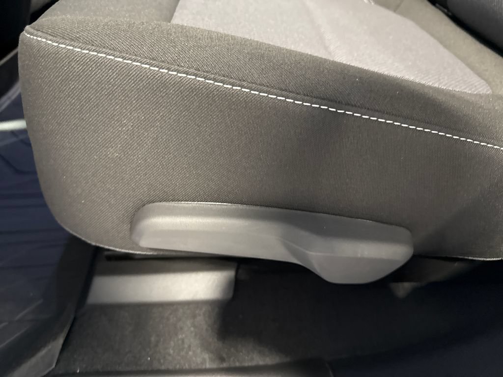 New 2026 Chevrolet Blazer LT w/ Convenience Package FWD image 38