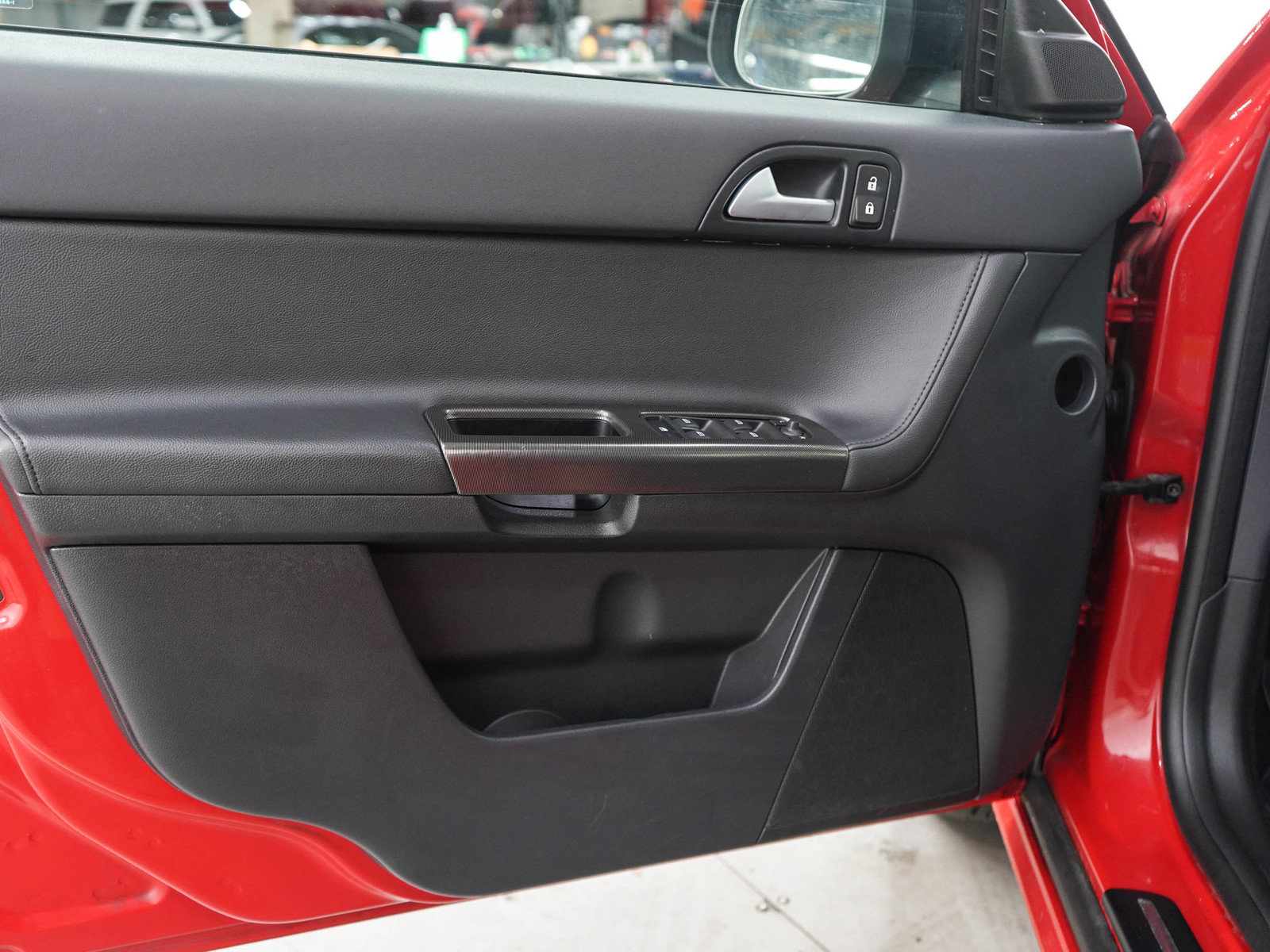 Used 2011 Volvo S40 T5 R-Design FWD image 17