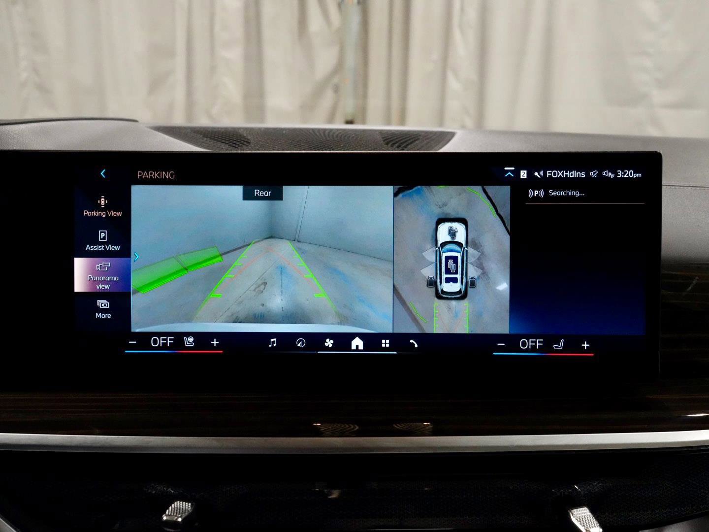 Certified 2024 BMW X7 xDrive40i w/ Executive Package image 24