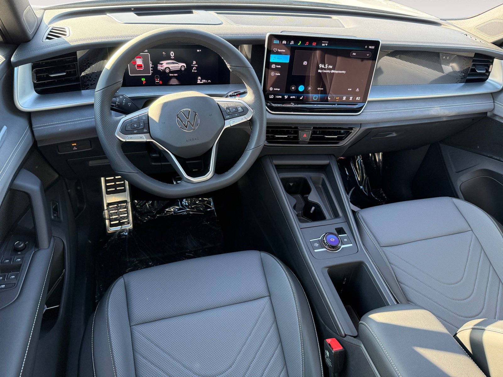 New 2026 Volkswagen Tiguan SE R-Line image 15