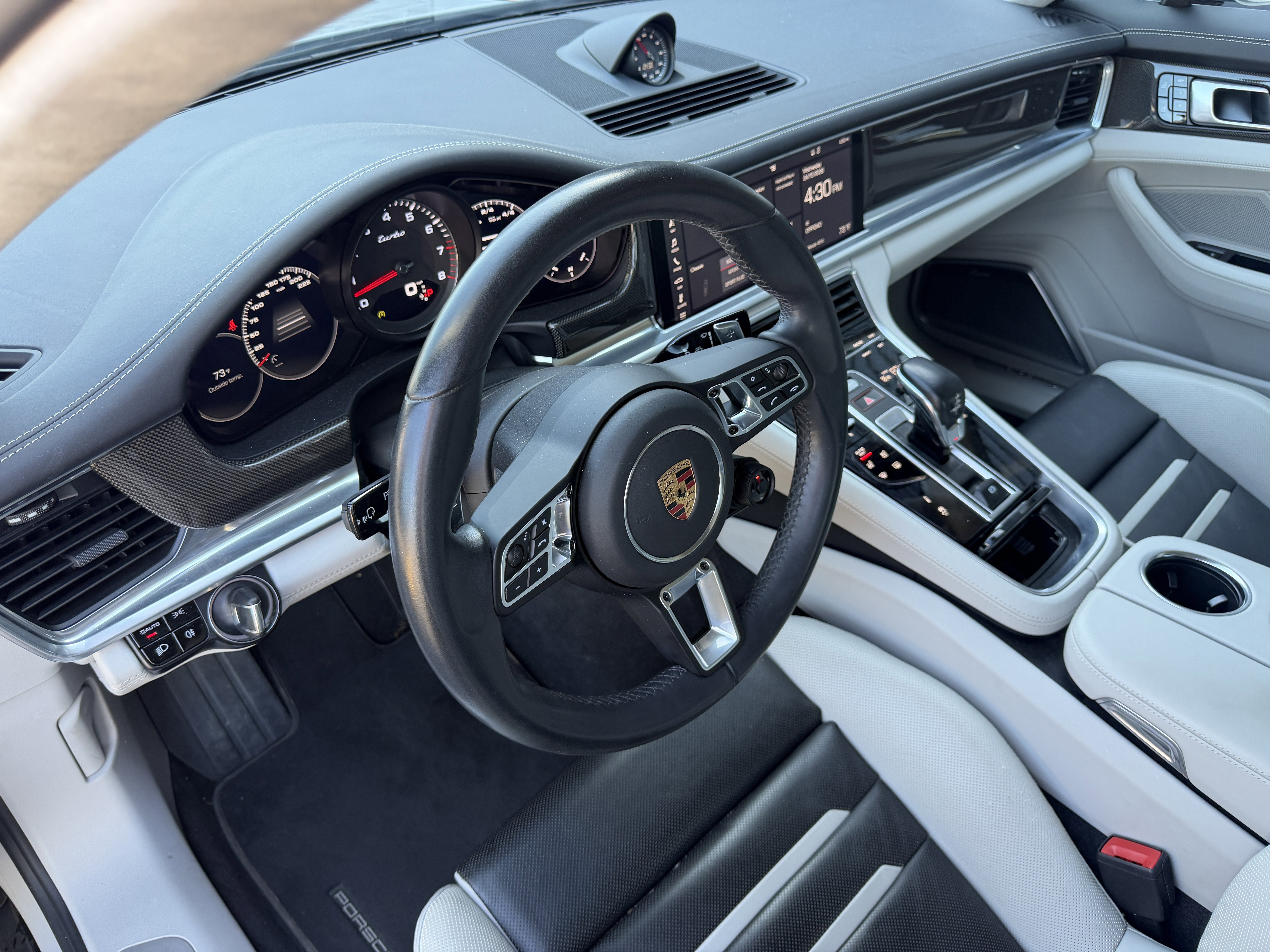 Used 2019 Porsche Panamera Turbo image 4
