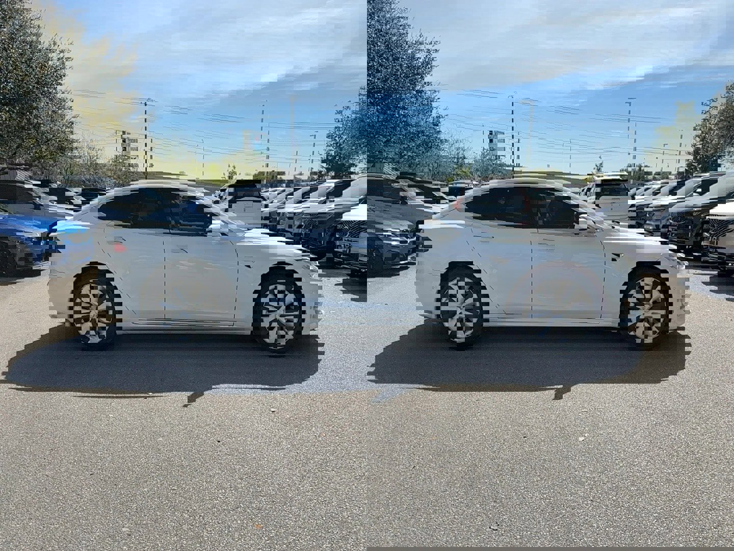 Used 2020 Tesla Model S Long Range Plus image 6