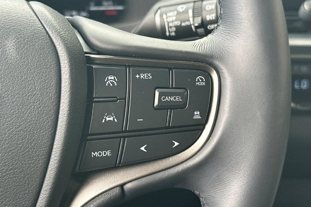 Used 2026 Lexus UX 300h FWD w/ Accessory Package (Z1) image 28