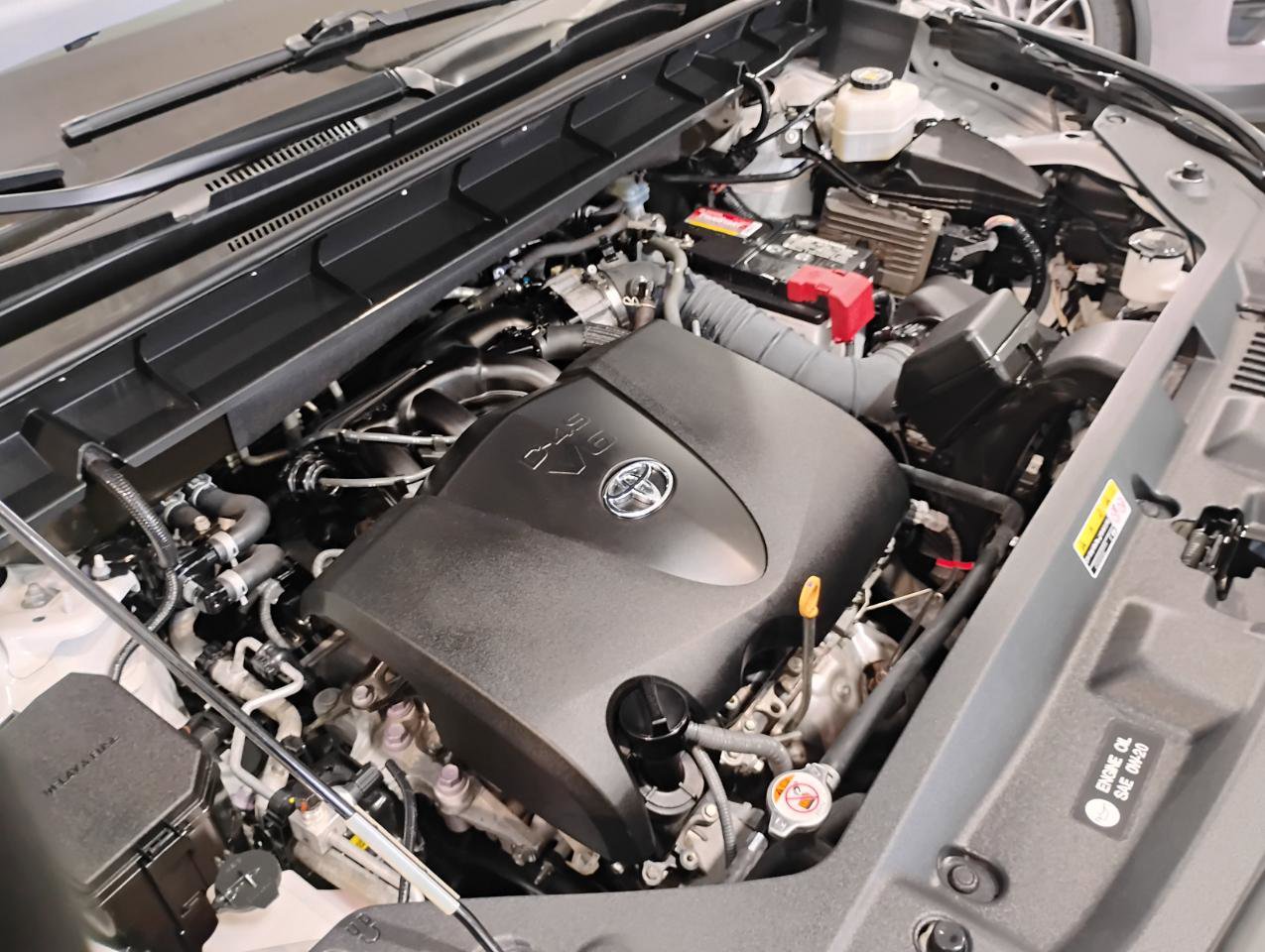 Used 2021 Toyota Highlander L image 95