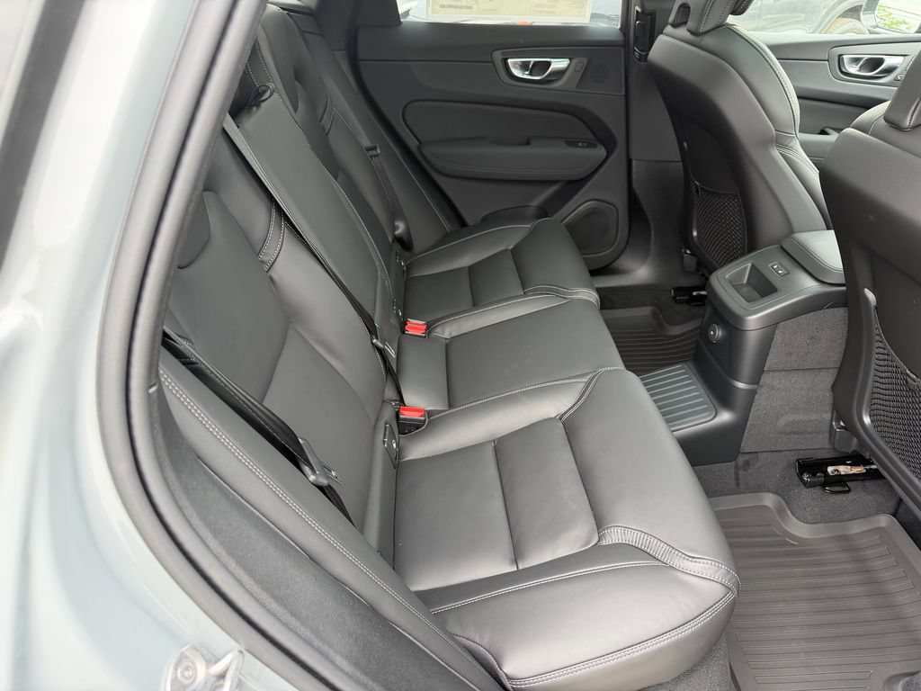 New 2026 Volvo XC60 T8 Ultra w/ Protection Package Premier AWD/4WD image 10