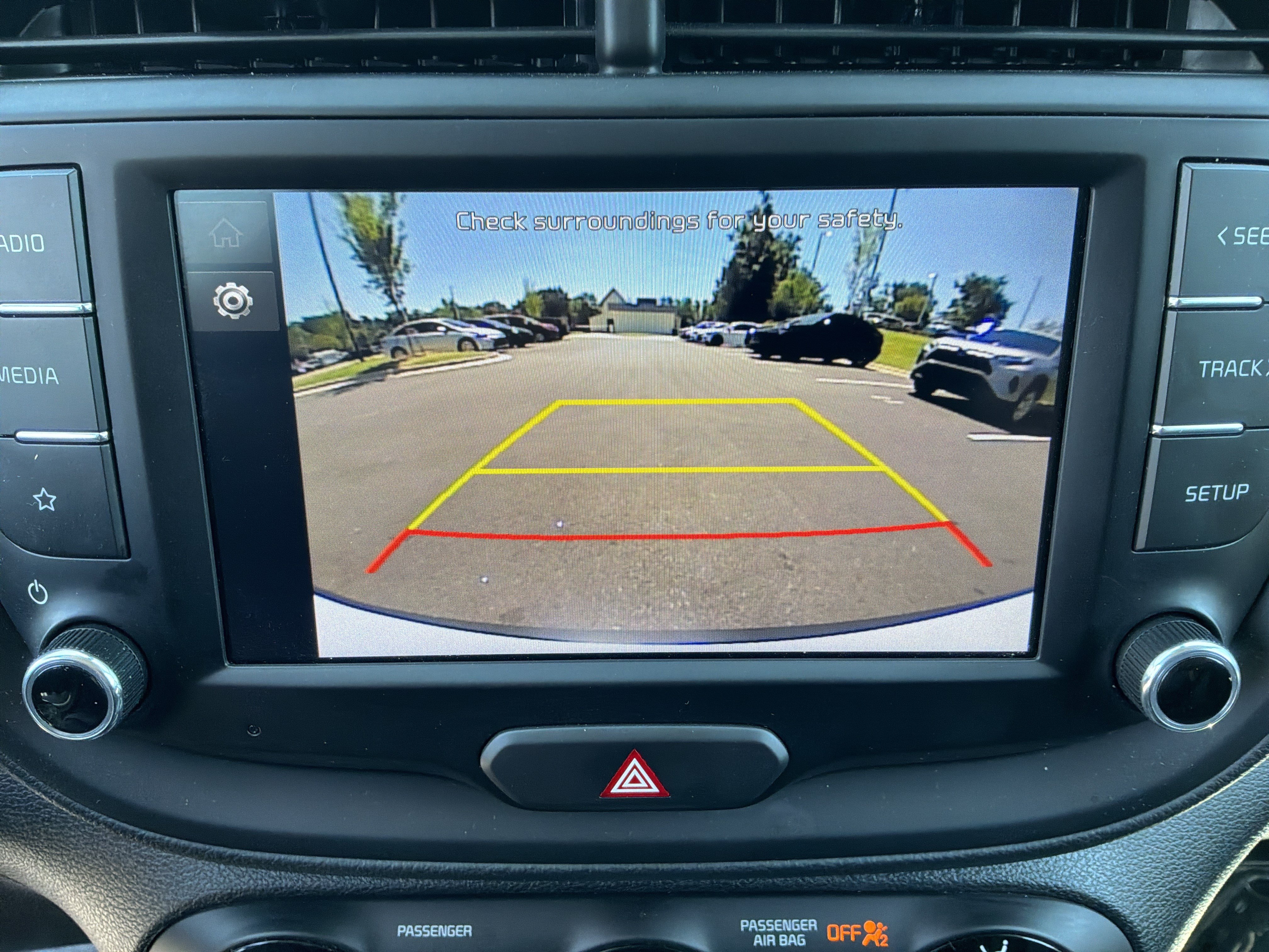 Used 2025 Kia Soul LX w/ LX Technology Package FWD image 24