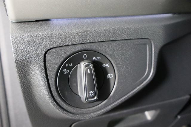 Used 2022 Volkswagen Atlas SEL Premium image 24