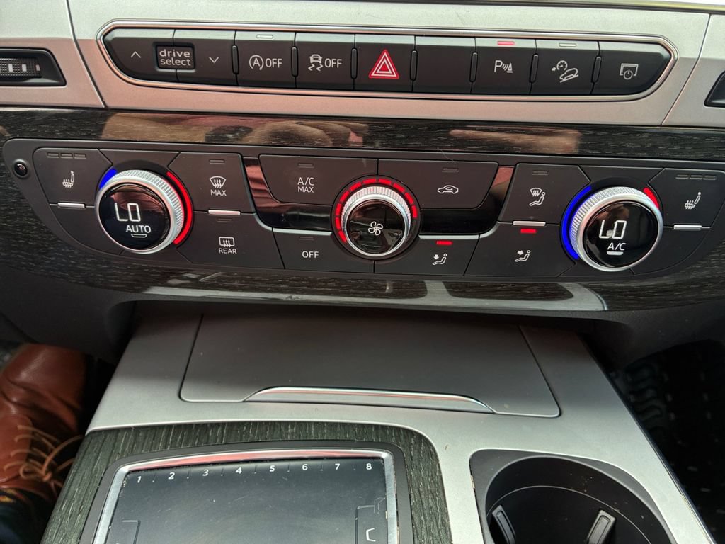 Used 2018 Audi Q7 2.0T Premium Plus AWD/4WD image 17