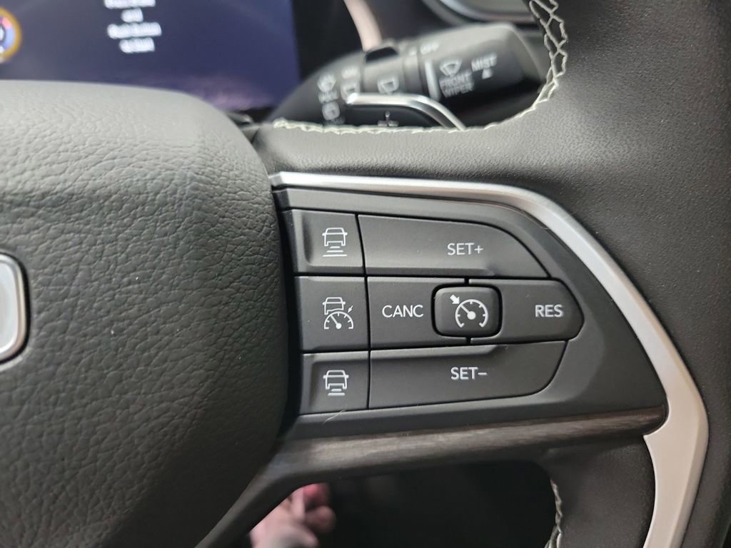 New 2025 Jeep Grand Cherokee L Limited image 17