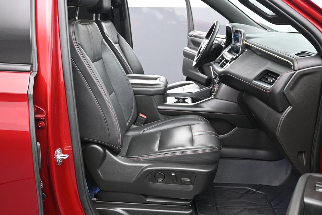 Used 2021 Chevrolet Tahoe RST w/ Luxury Package AWD/4WD image 11