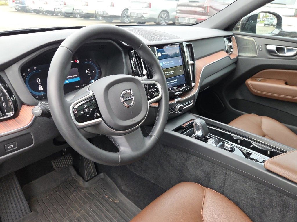 Certified 2023 Volvo XC60 B5 Plus w/ Protection Package Premier image 7