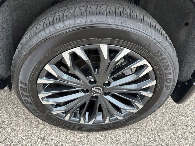 Used 2024 Nissan Rogue Platinum w/ Platinum Premium Package AWD/4WD image 7