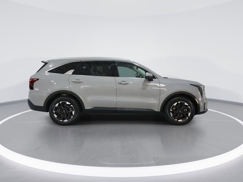 Used 2025 Kia Sorento S w/ Panoramic Sunroof Package image 9
