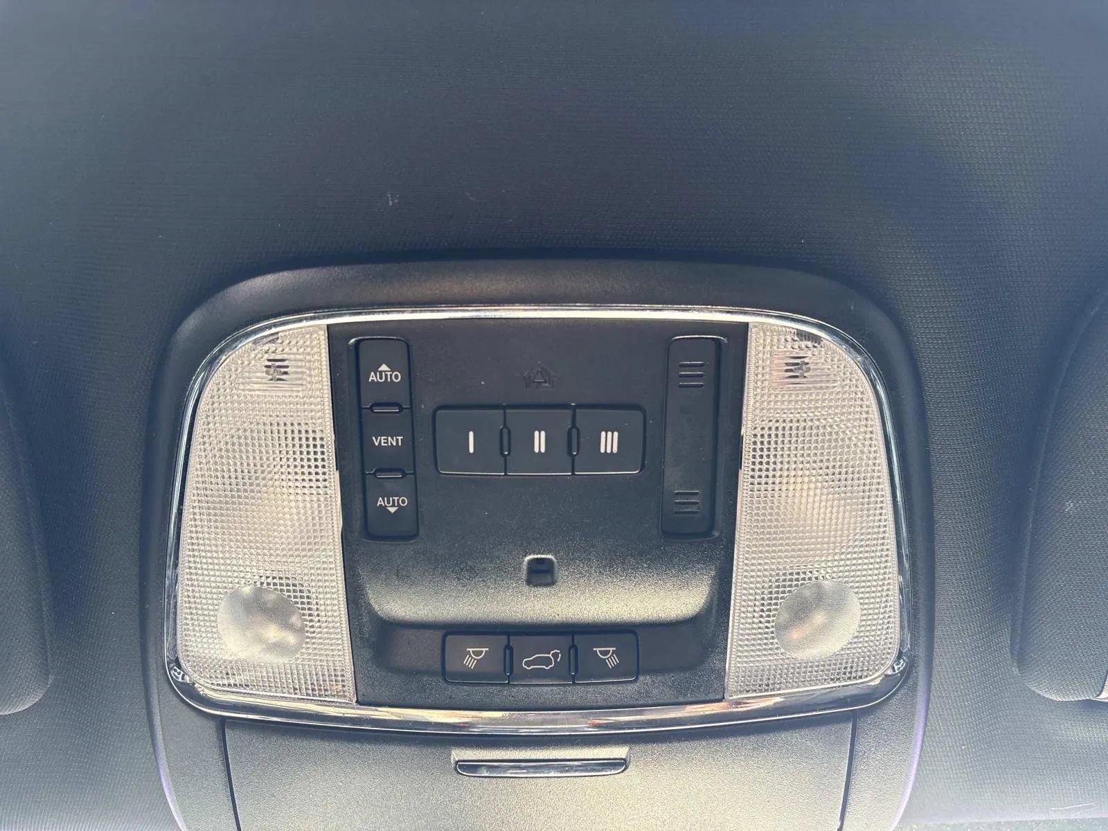 Used 2021 Jeep Grand Cherokee Laredo X AWD/4WD image 16