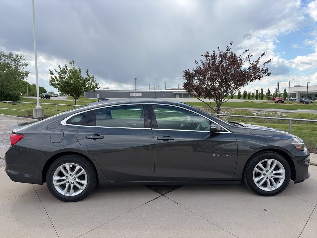 Used 2016 Chevrolet Malibu LT FWD image 14