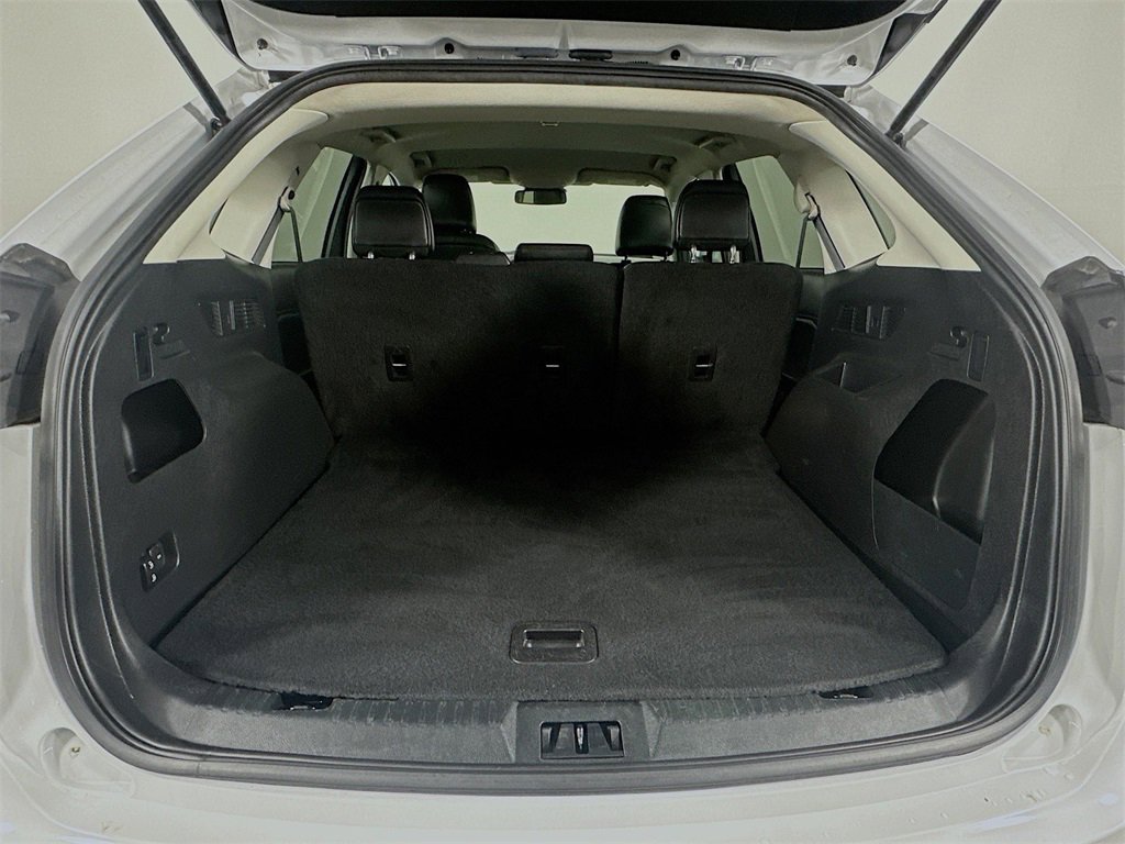 Used 2023 Ford Edge SEL image 12