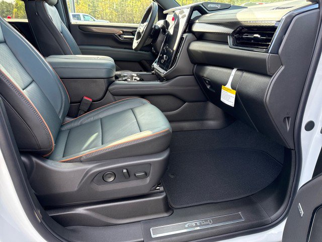 New 2026 GMC Yukon AT4 image 9