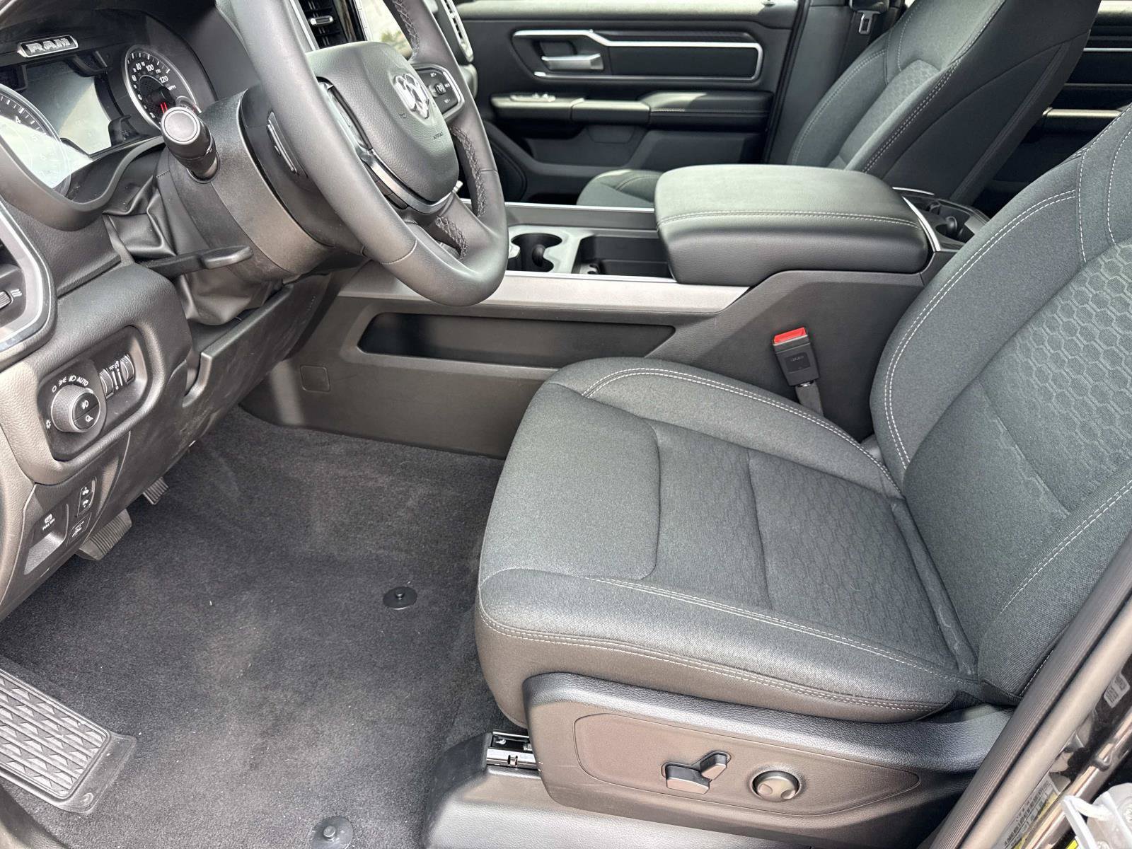 New 2026 RAM 1500 Big Horn AWD/4WD image 16