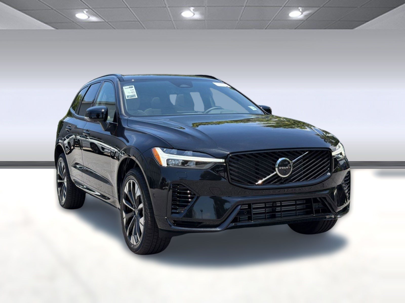 New 2026 Volvo XC60 T8 Plus w/ Climate Package AWD/4WD image 7