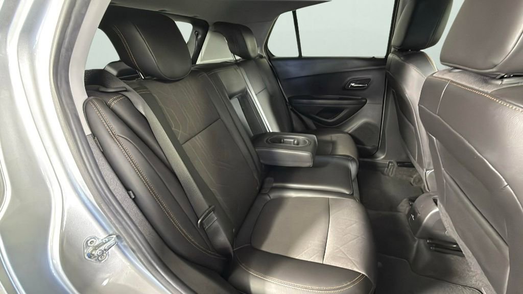 Certified 2022 Chevrolet Trax LT w/ Redline Edition image 26