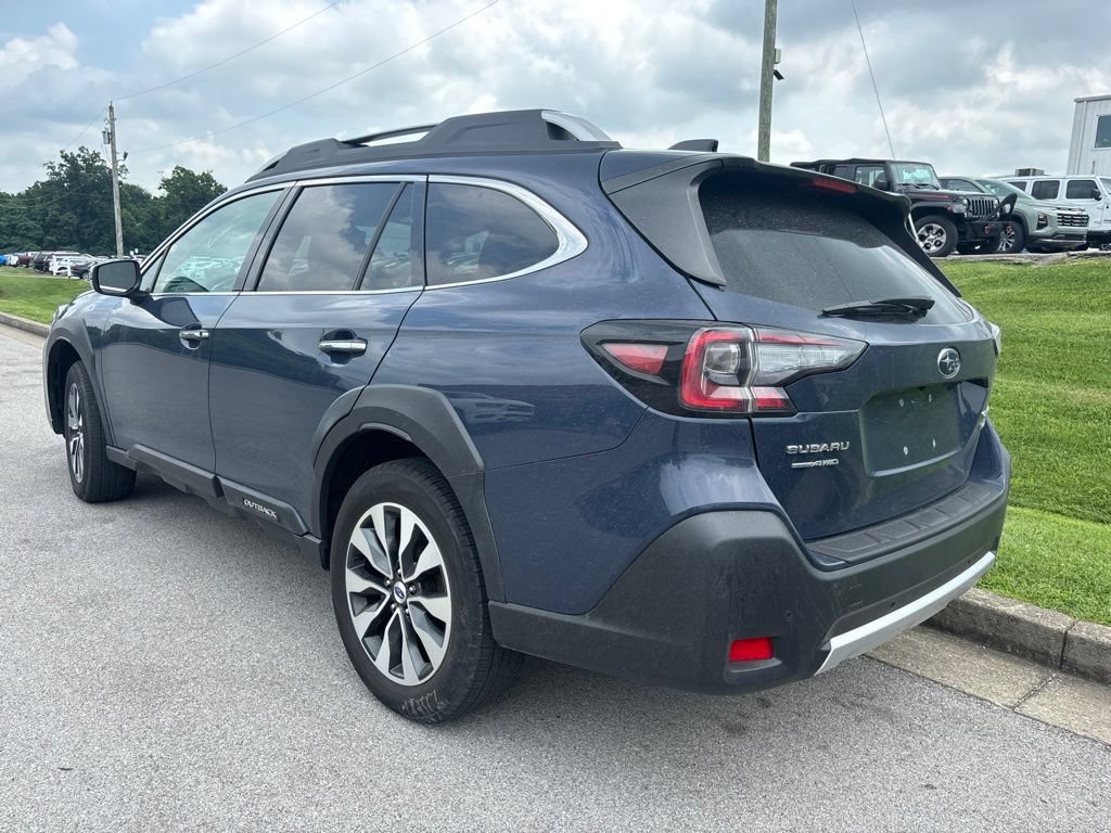 Used 2023 Subaru Outback Touring XT AWD/4WD image 4