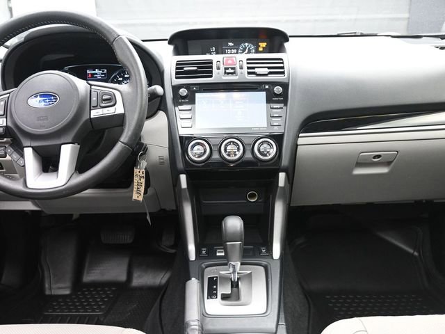 Used 2018 Subaru Forester 2.5i Limited AWD/4WD image 9
