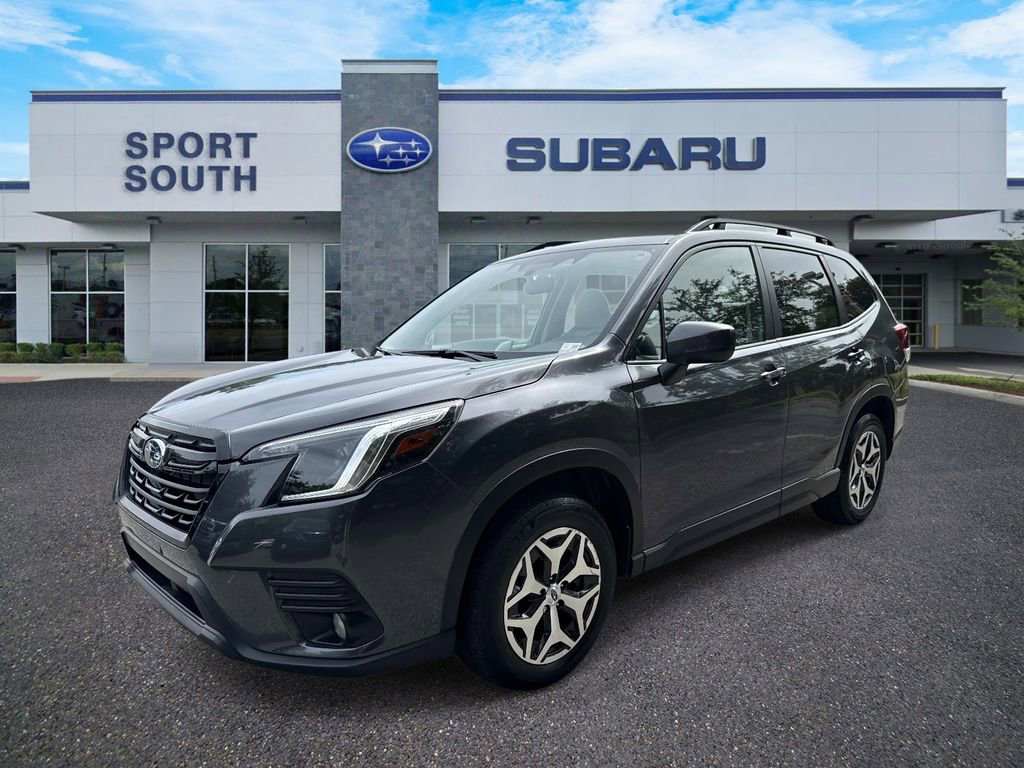 Used 2023 Subaru Forester Premium AWD/4WD image 7