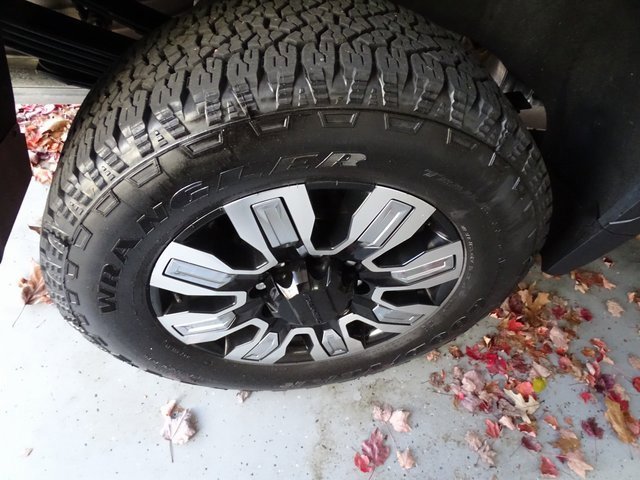 Certified 2024 GMC Sierra 3500 Denali w/ Technology Package image 26