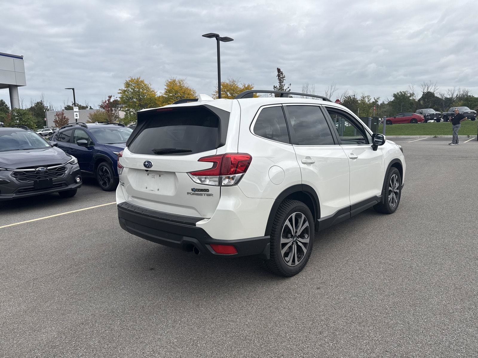 Used 2021 Subaru Forester Limited AWD/4WD image 4