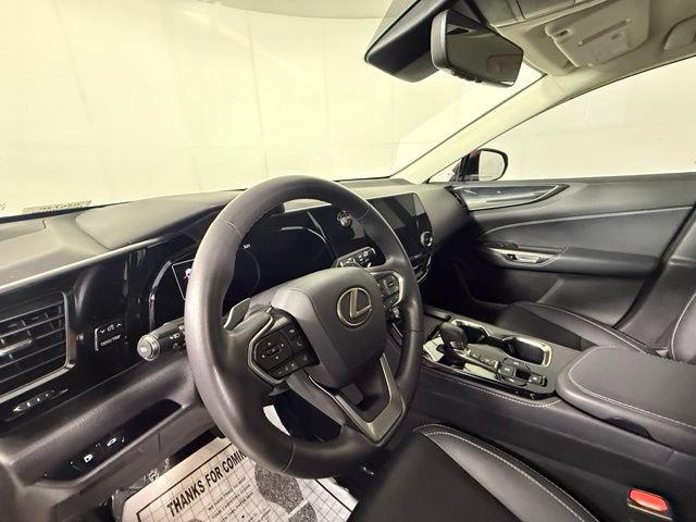 Used 2023 Lexus NX 250 FWD w/ Towing Package (2000 Lbs) image 9