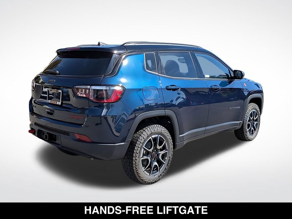 New 2026 Jeep Compass Trailhawk w/ Trailer Tow Group AWD/4WD image 4