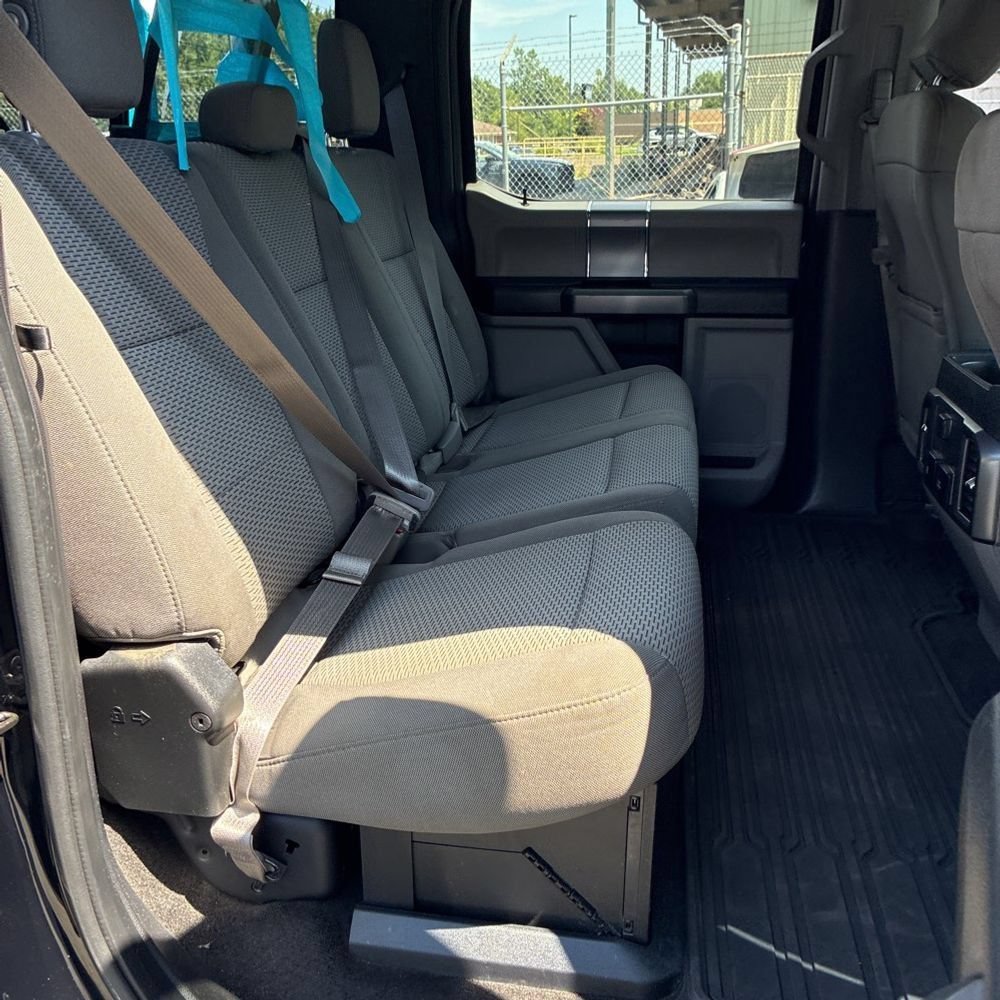 Used 2017 Ford F250 XLT w/ XLT Premium Package AWD/4WD image 10
