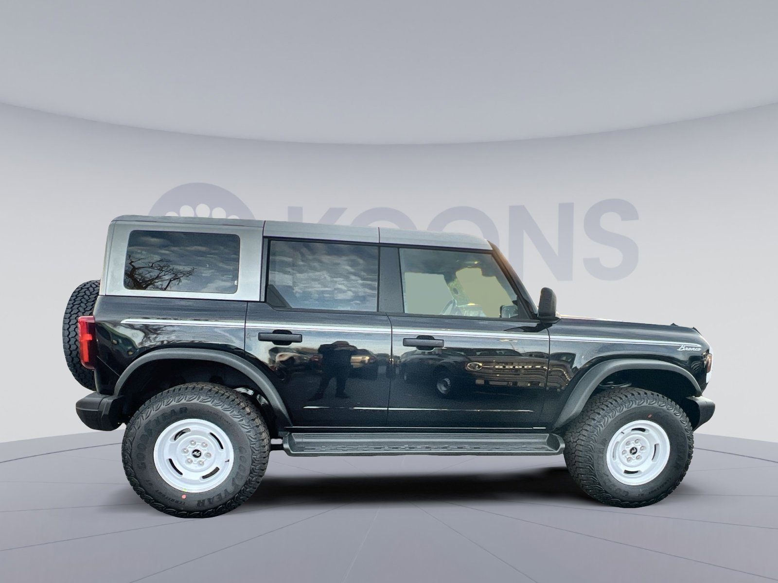 New 2025 Ford Bronco Heritage Edition image 8