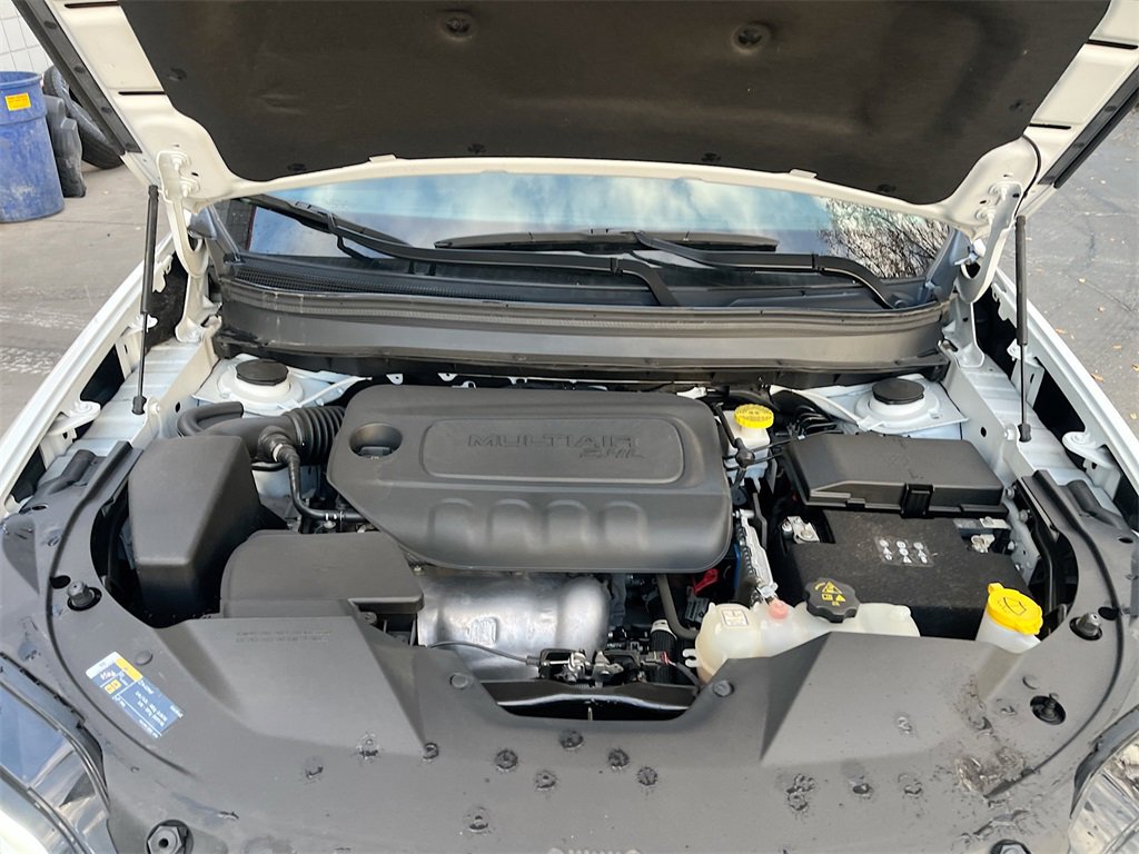 Used 2023 Jeep Cherokee Altitude Lux w/ Lux Elite Package image 31