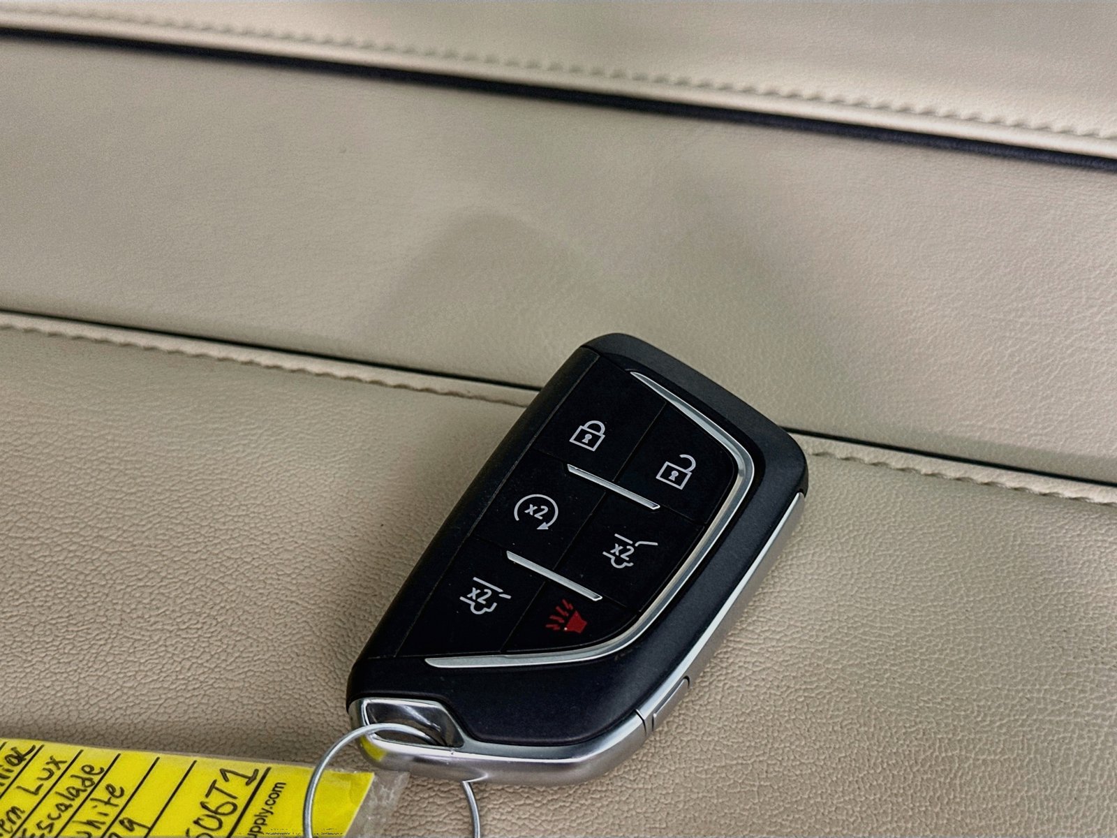 Used 2023 Cadillac Escalade Premium Luxury RWD image 47