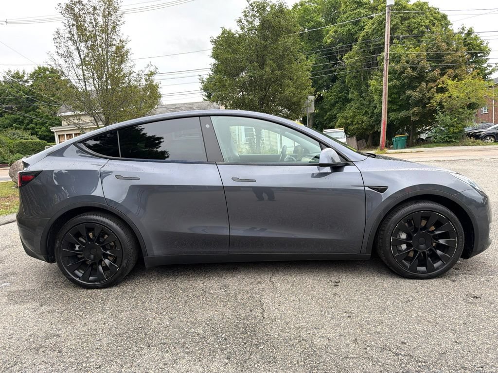 Used 2021 Tesla Model Y Long Range AWD/4WD image 7